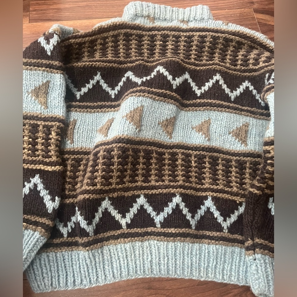 Wool chunky knit sweater geometric design blue and browns ladies M/L boxy fit - Picture 4 of 4
